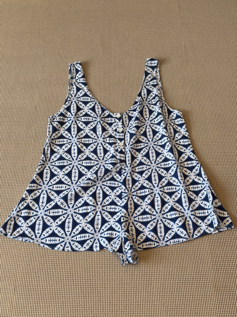 SHOW ME YOUR MUMU sleeveless v-cut on back jumpsuit shorts size XSmall tie